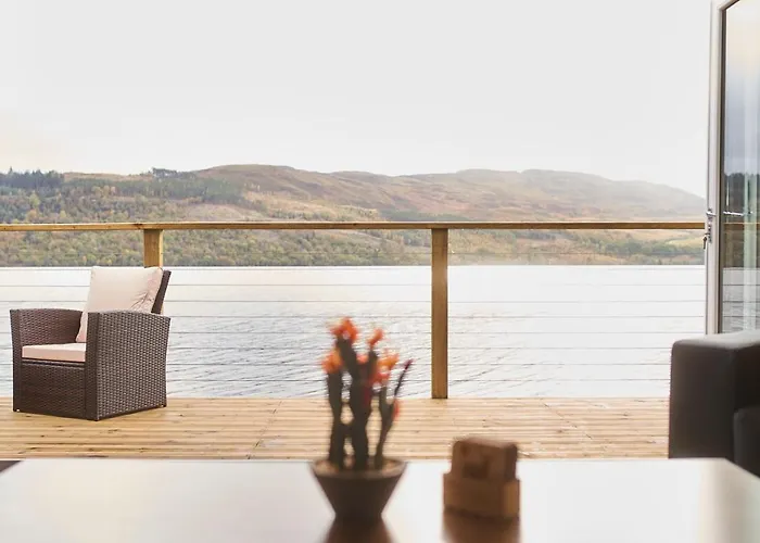 Shoreland Lodges - Cherry Lodge