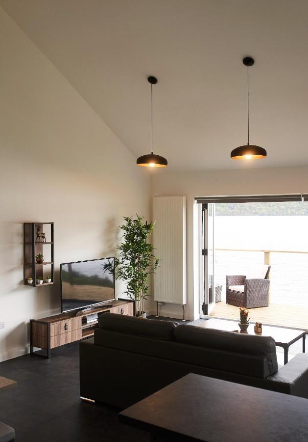 Shoreland - Cherry Apartment