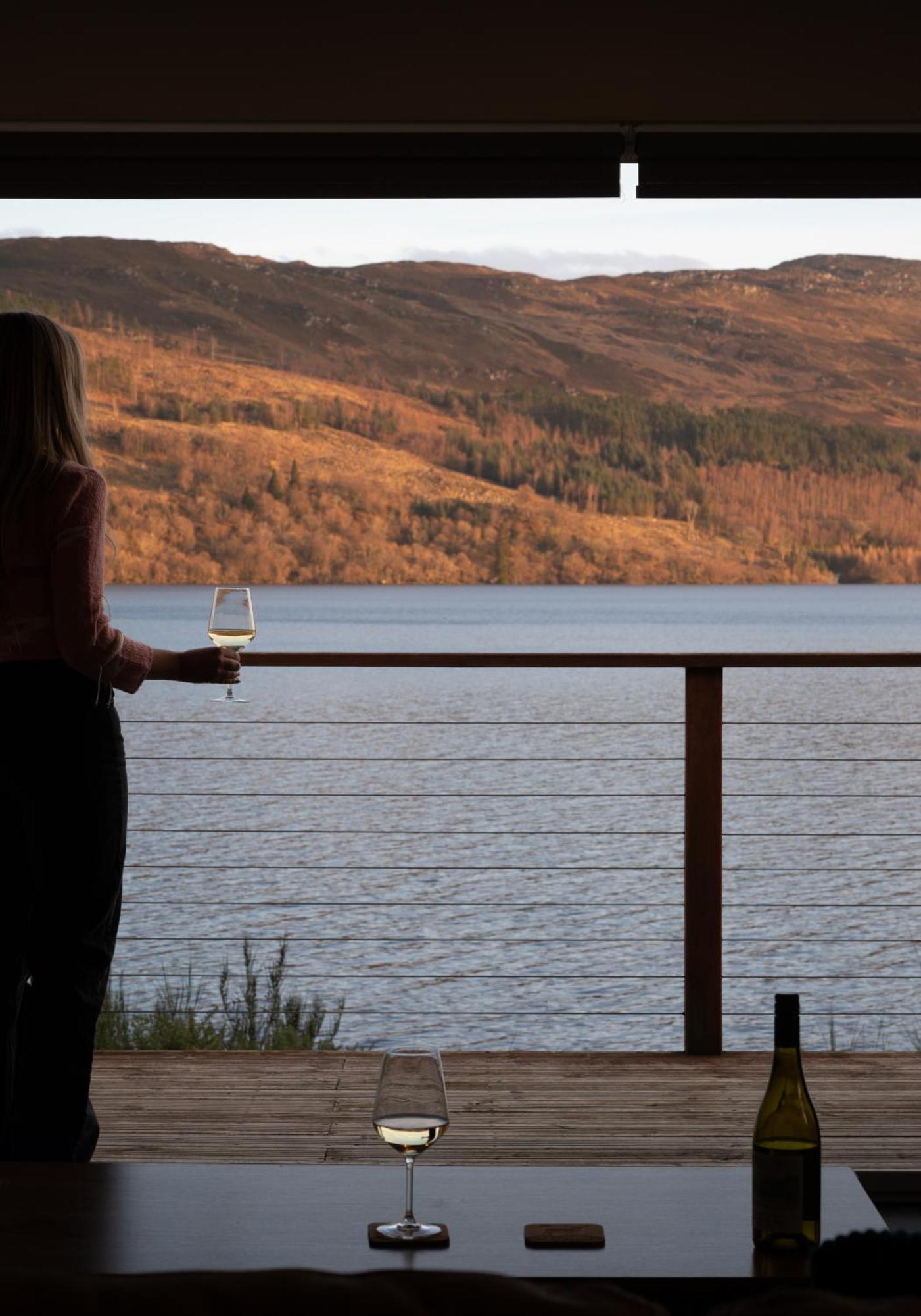 Shoreland - Cherry * Fort Augustus