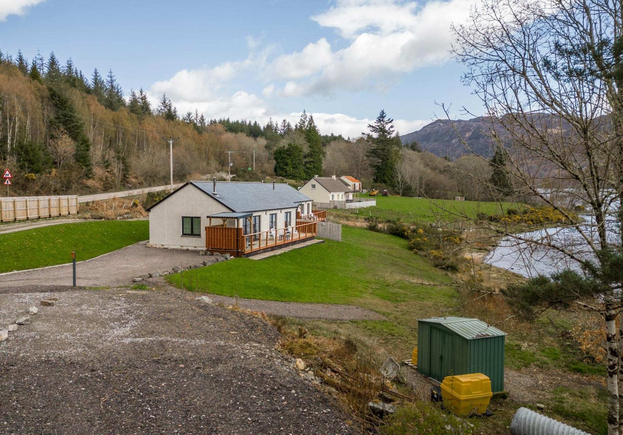 Shoreland - Cherry * Fort Augustus